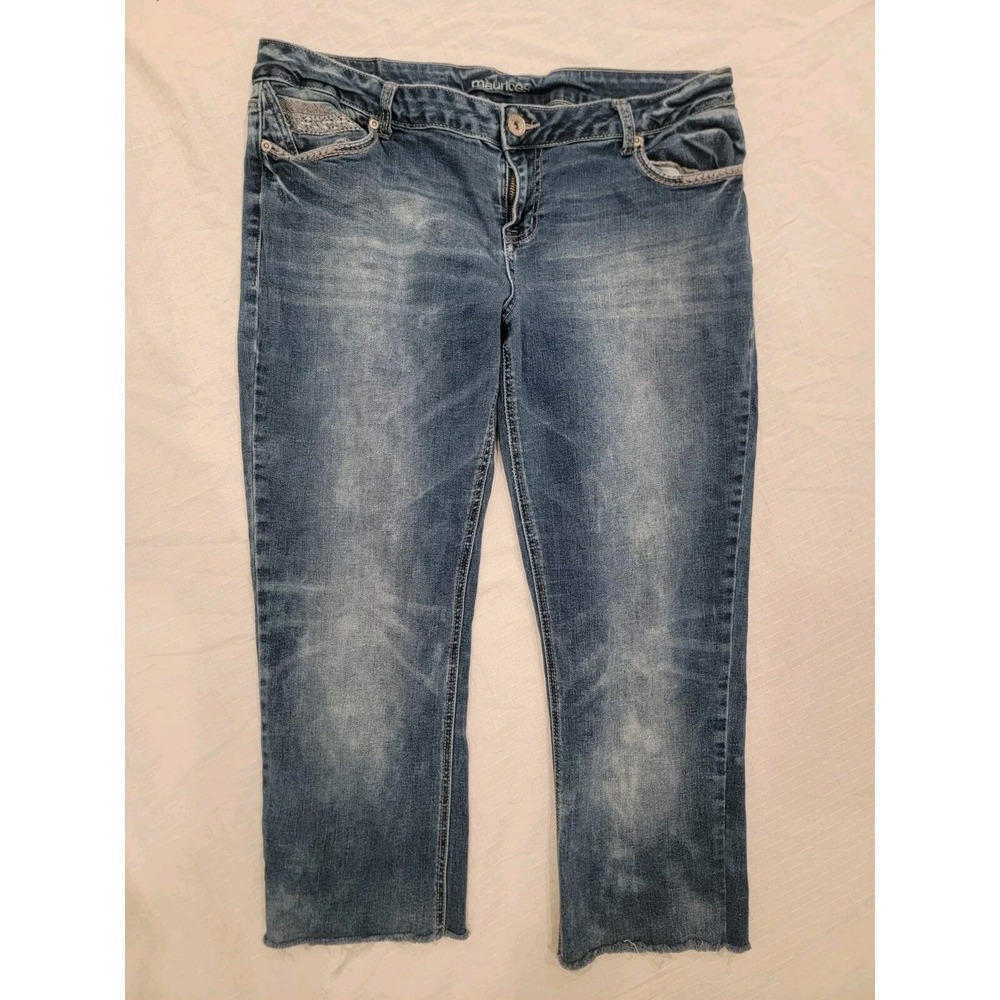Maurices cropped jeans / capris: thick stitching, Medium Wash Women's 15/16 XL